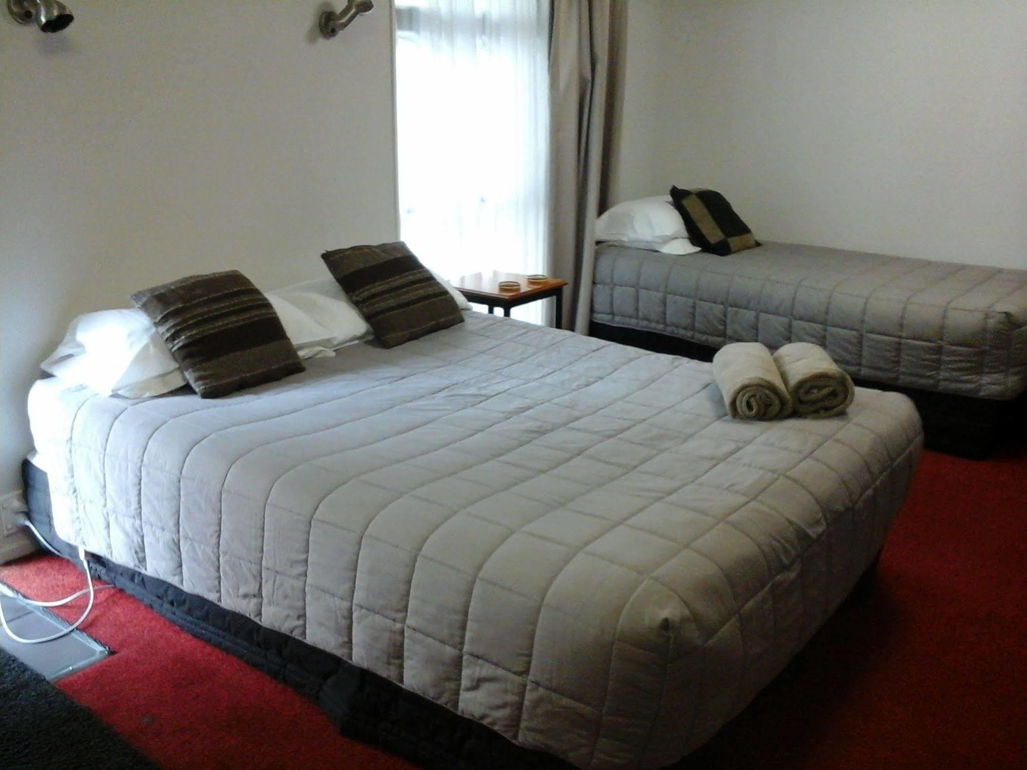 Carrington Motel New Plymouth Esterno foto